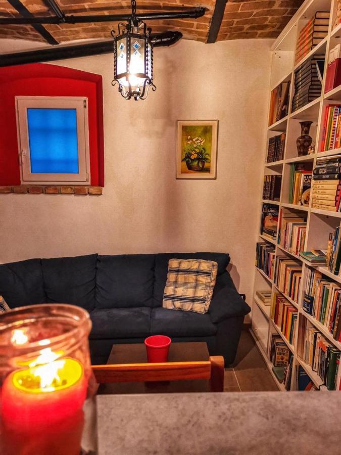 לינה וארוחת בוקר Vaglio Serra A Casa Di Anna מראה חיצוני תמונה